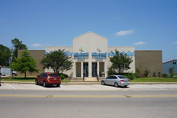 Lillie Russell Memorial Library in Lindale