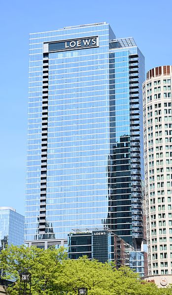 File:Loews Hotel Tower in Chicago 2.jpg