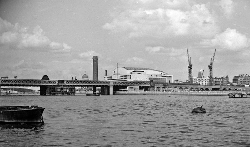 File:London downstream from Westminster Pier geograph-3071087-by-Ben-Brooksbank.jpg