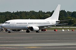 Maleth-Aero, 9H-BRE, Boeing 737-3Y0 BDQC (42523636130).jpg