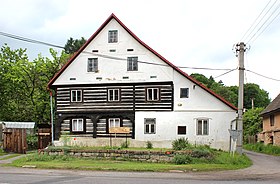 Medonosy, half-timbered house.jpg