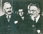 Jungerth-Arnóthy 1934. április 26-án megbízólevele átadásakor M. I. Kalinyin szovjet államfővel