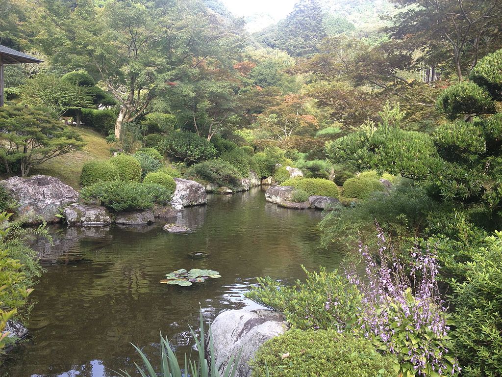 Mimurotoji garden