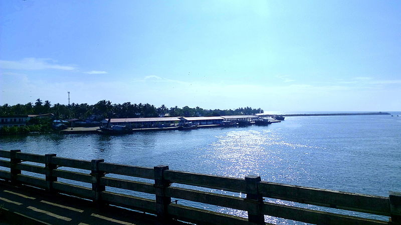 File:Neendakara Port, Nov 2015.jpg