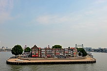 Noordereiland Rotterdam, Prinsenhoofd seen from the West. Noordereiland Rotterdam (7657666998).jpg