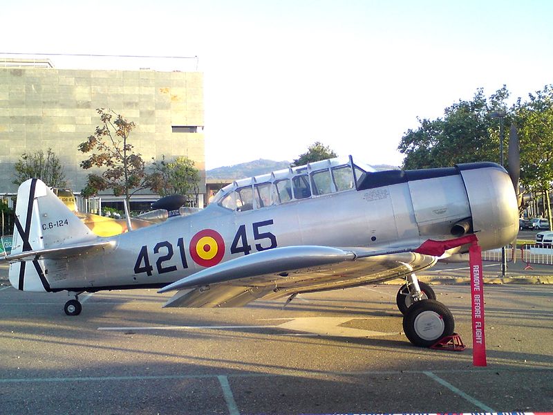 File:North American T-6 Texan (3711662566).jpg