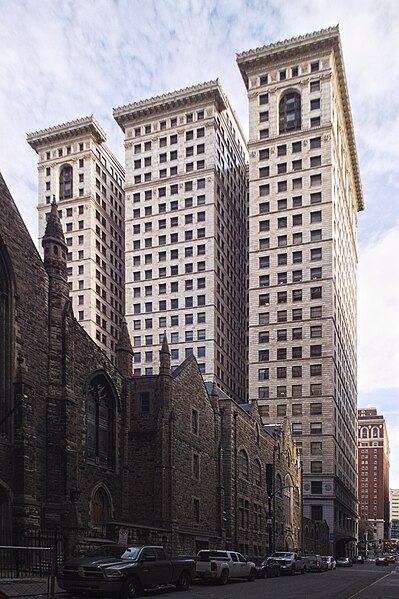 Oliver Building from Oliver Avenue