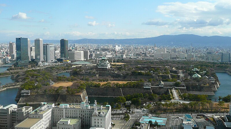 File:Osaka Castle Park 20071230.jpg