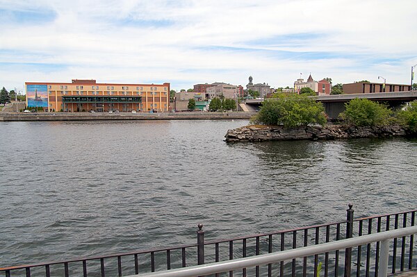 The Oswego River as it passes through the city of Oswego.