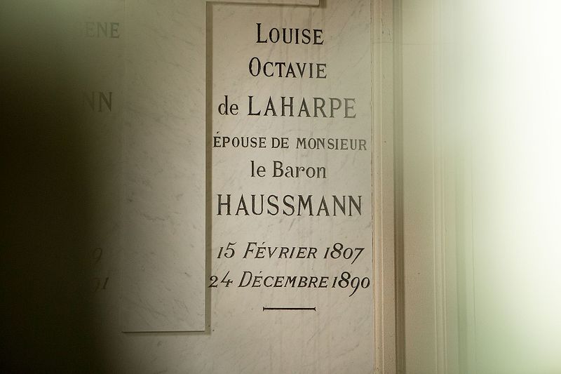 File:Père-Lachaise - Division 4 - Haussmann 05.jpg