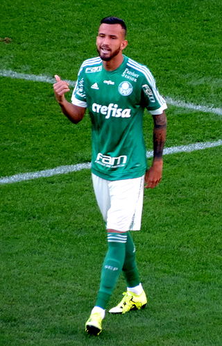 <span class="mw-page-title-main">Leandro Pereira</span> Brazilian footballer