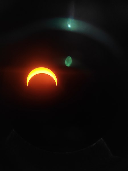 File:Partial solar eclipse in MGTF USM.jpg