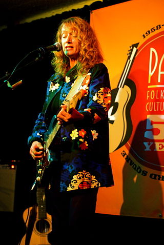 <span class="mw-page-title-main">Patty Larkin</span> American singer-songwriter