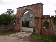 Gateway to Pen-y-clawdd House Pen-Y-Clawdd 2.JPG