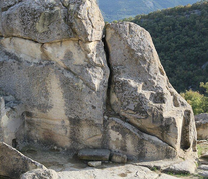 File:Perperikon 2011 PD 090.jpg