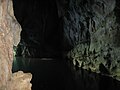 Deel van de ondergrondse rivier in de Phong Nha grot