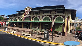 La Placita is located in and around the historical Santurce Market building Plaza del Mercado, Campo Alegre, Santurce.jpg