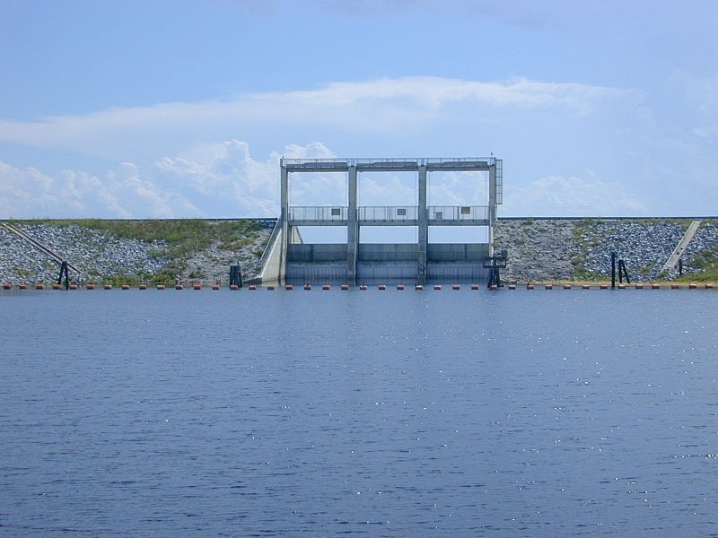 File:Port Mayaca Lock and Dam - view from lake 05.JPG