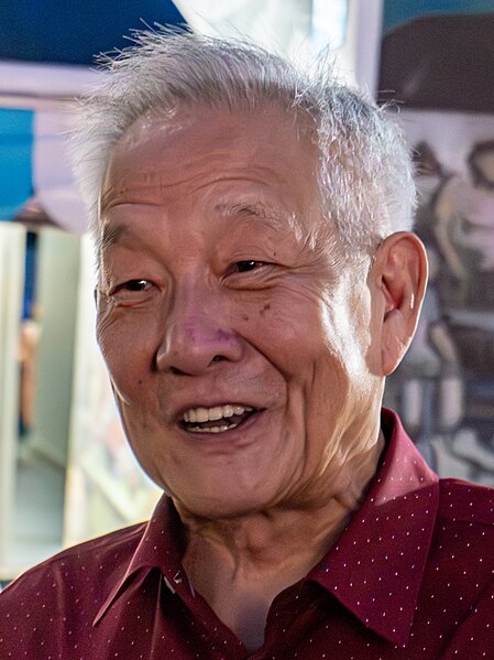 File:Portrait shot of Ng Kok Song taken during his Ang Mo Kio walkabout on 20230826.jpg