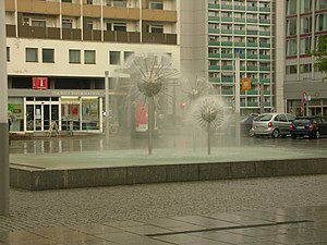 Pusteblumenbrunnen.jpg