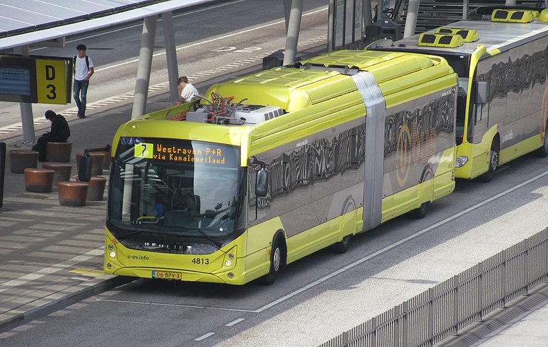 File:QBuzz U-OV Heuliez GX437 ELEC 4813 17-09-2021.jpg