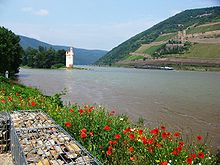 Der Binger Mäuseturm auf einer Insel im Rhein