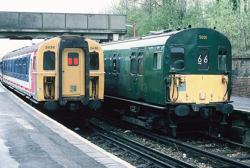 File:SR 4EPB 5001 on the Oxted Line 07.JPG