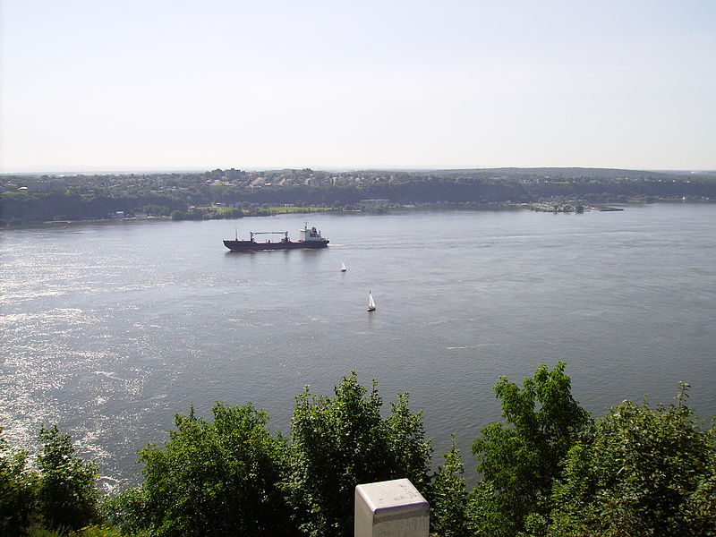 File:Saint Lawrence River MAM6.JPG