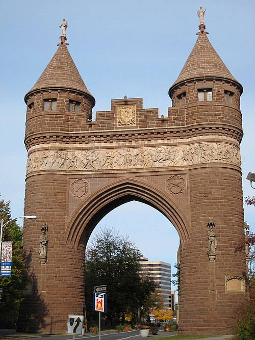 Soldiers and Sailors Memorial Arch, Hartford, Connecticut (1884–86), south side. Keller's ashes are interred within the Memorial Arch.