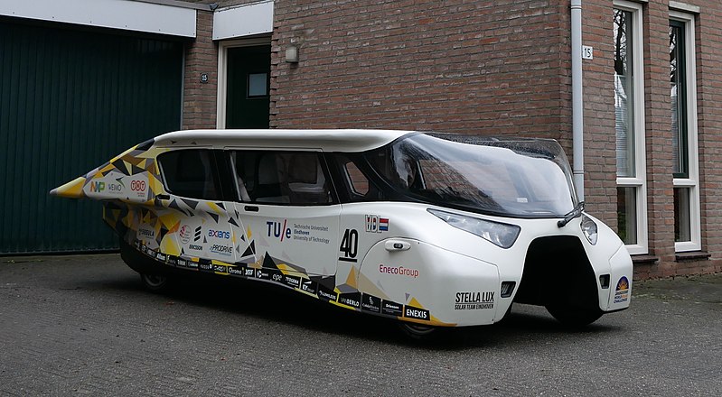 File:Stella Lux, a solar-powered family car in front of a house (cropped).jpg