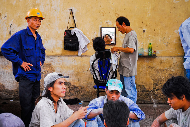 File:Street barber. Ho Chi Minh City (former Saigon). Vietnam.jpg
