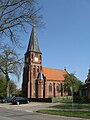 Kirche mit Friedhofstor