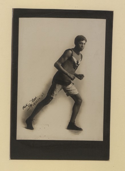 File:T Longboat, the Canadian runner Running (HS85-10-18315) original.tif