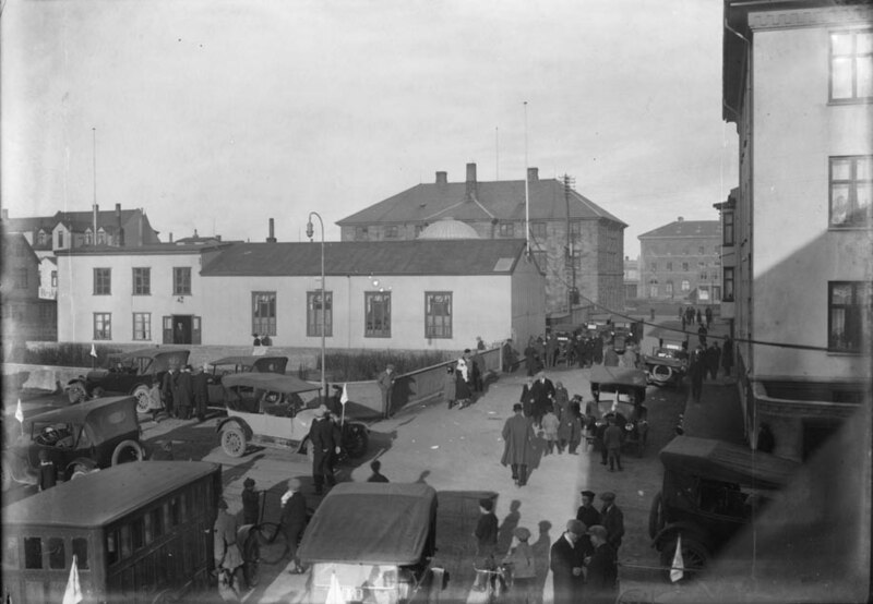 File:The meeting – house „Góðtemplarahúsið“ on Templarasund,1923-1935.jpg