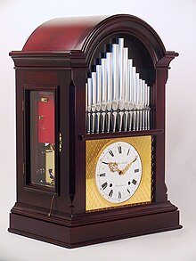 A German mechanical pipe organ clock Tischflotenuhr Matthias Naeschke komplettes Flotenwerk.JPG