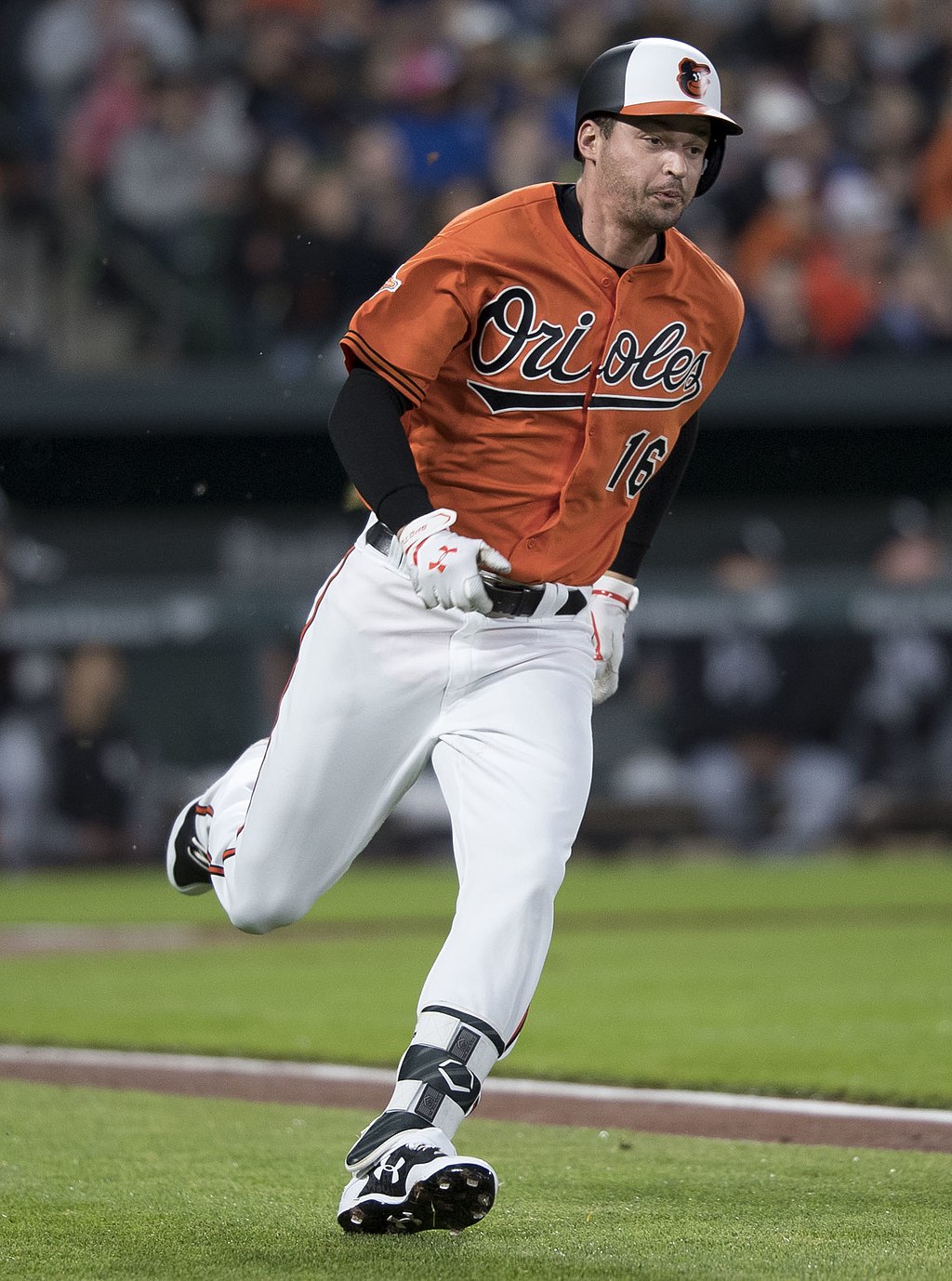 Trey Mancini lines a single, 03/14/2023