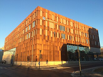 The school building seen from South West. Architect: Ramboll Trondheim Business School exterior.JPG