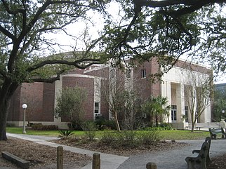 A view of the Auditorium taken in 2010 which shows the main entrance and concrete dome. TulaneMcAlisterAuditoriumFrontLeft.JPG