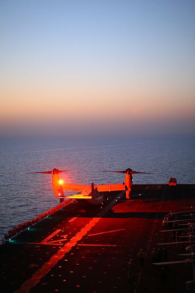 File:USS Makin Island (LHD 8) 141005-M-MO595-619 (15442693336).jpg