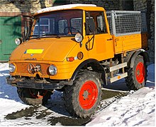 Mercedes Unimog 404 S Pritsche mit 10 Plätzen Oldtimer