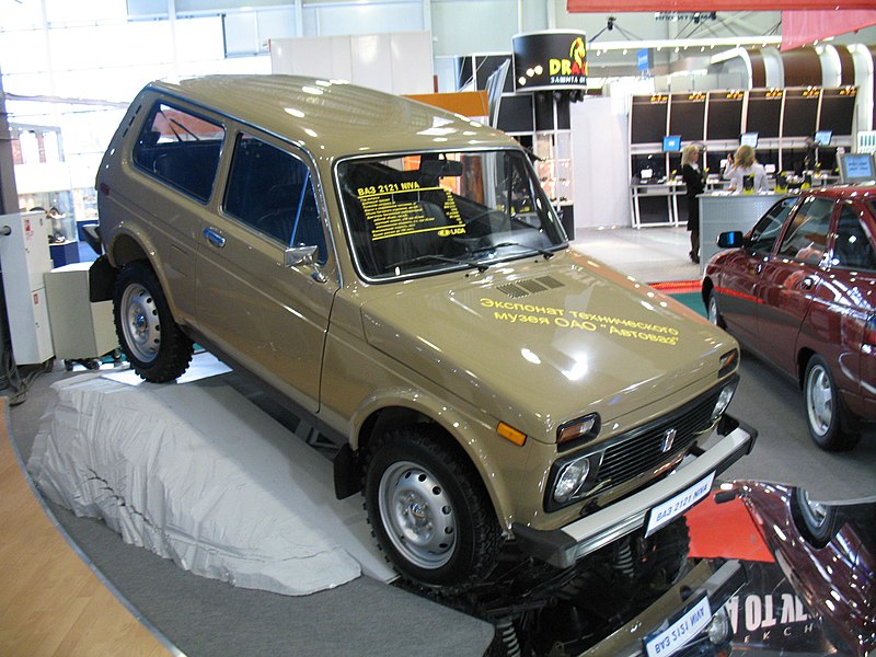 File:VAZ-2121 Niva.jpg