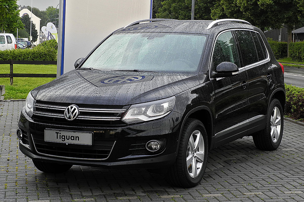 Volkswagen Tiguan, 2014 черный