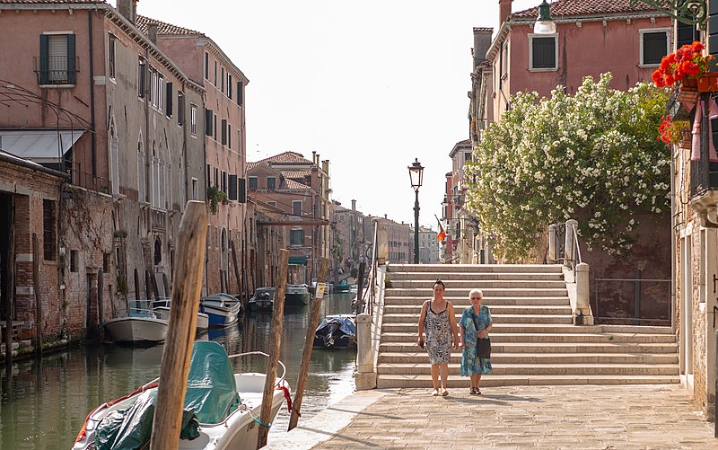 File:Venezia (47889012571).jpg