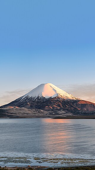 <span class="mw-page-title-main">Parinacota (volcano)</span> Volcano on the border of Chile and Bolivia