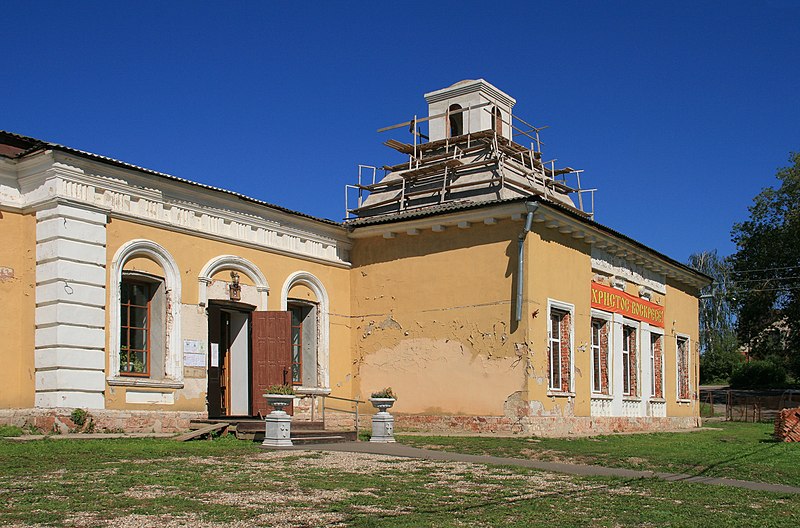 File:Volokolamsk ChristNativityChurch 3938.jpg