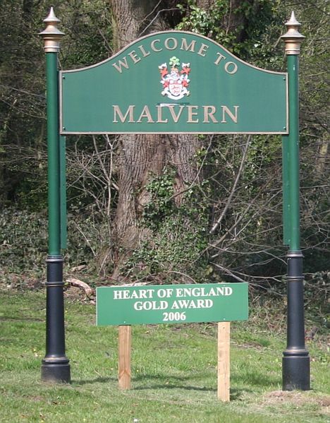 Welcome to Malvern, on an approach road to the town centre.