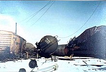 Derailed cars in the western section of the accident site WeyauwegaDerailment151265.jpg