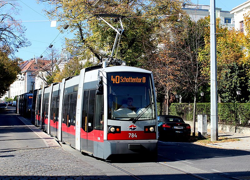 File:Wien-wiener-linien-sl-40-1058388.jpg