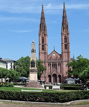 Wiesbaden: Geografia fisica, Storia, Monumenti e luoghi dinteresse