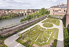 Jardin du palais de la Berbie.